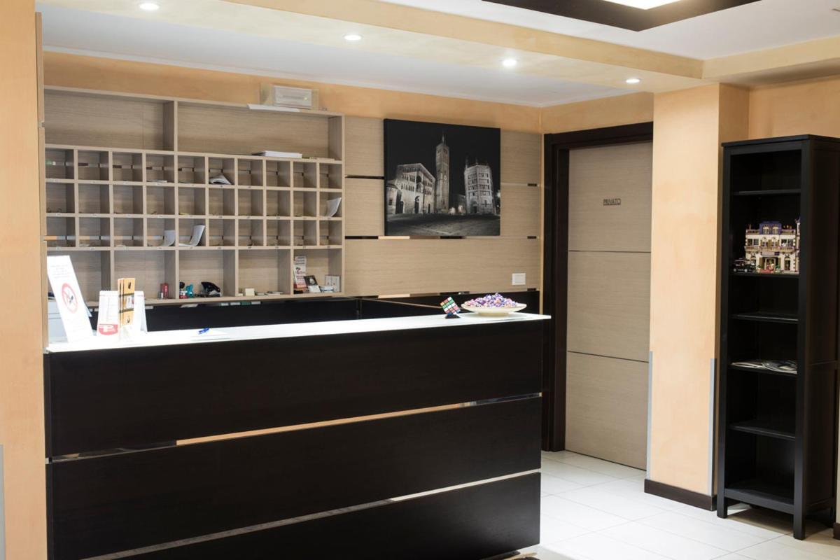 Hotel Corte Business Cavriago Luaran gambar