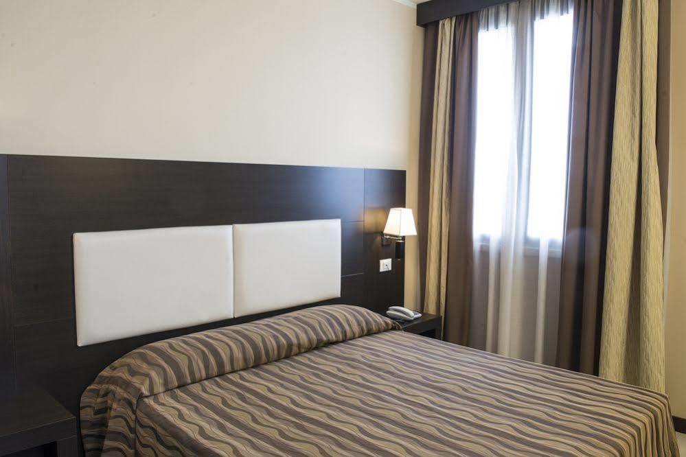 Hotel Corte Business Cavriago Luaran gambar