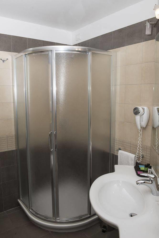Hotel Corte Business Cavriago Luaran gambar